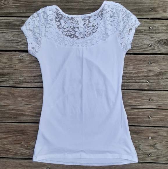 Classy White floral lace maternity blouse - Picture 3 of 6